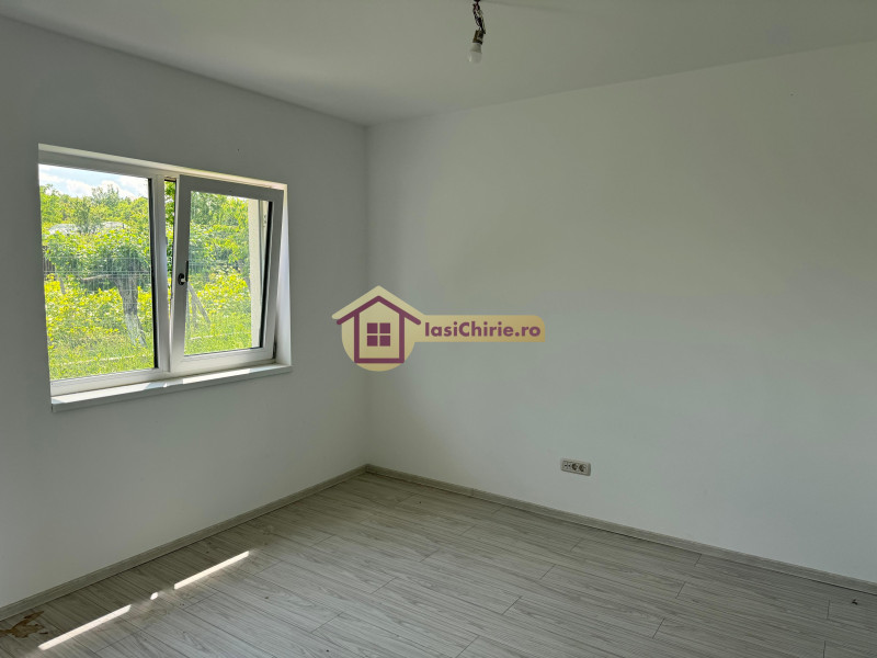 Casa de vanzare cu 4 camere in Iasi, zona Visani - Poza 4