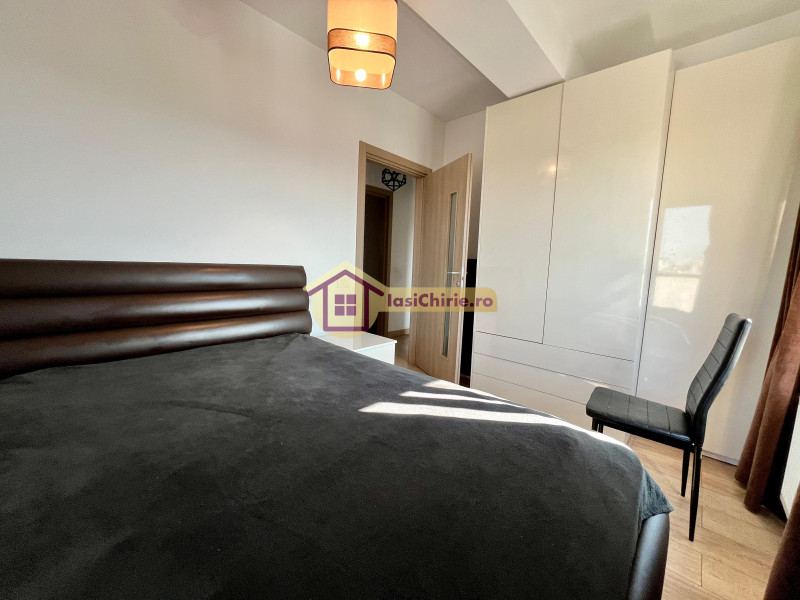 Apartament de vanzare cu 3 camere in Iasi, zona Nicolina - Poza 3