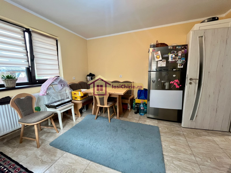 Casa de vanzare cu 5 camere in Iasi, zona Miroslava - Poza 7