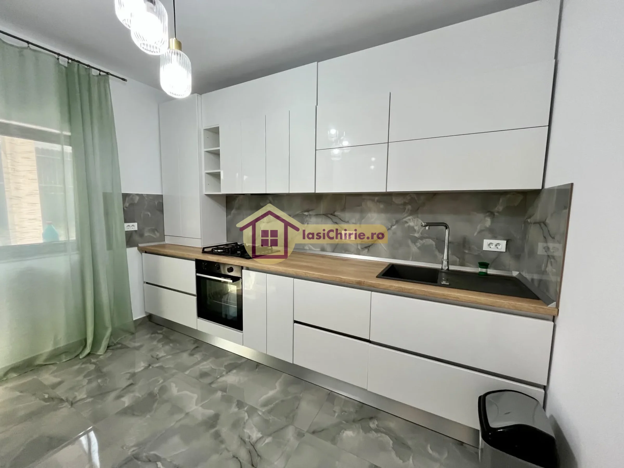 Casa de inchiriat cu 4 camere in Iasi, zona Horpaz - Poza 12