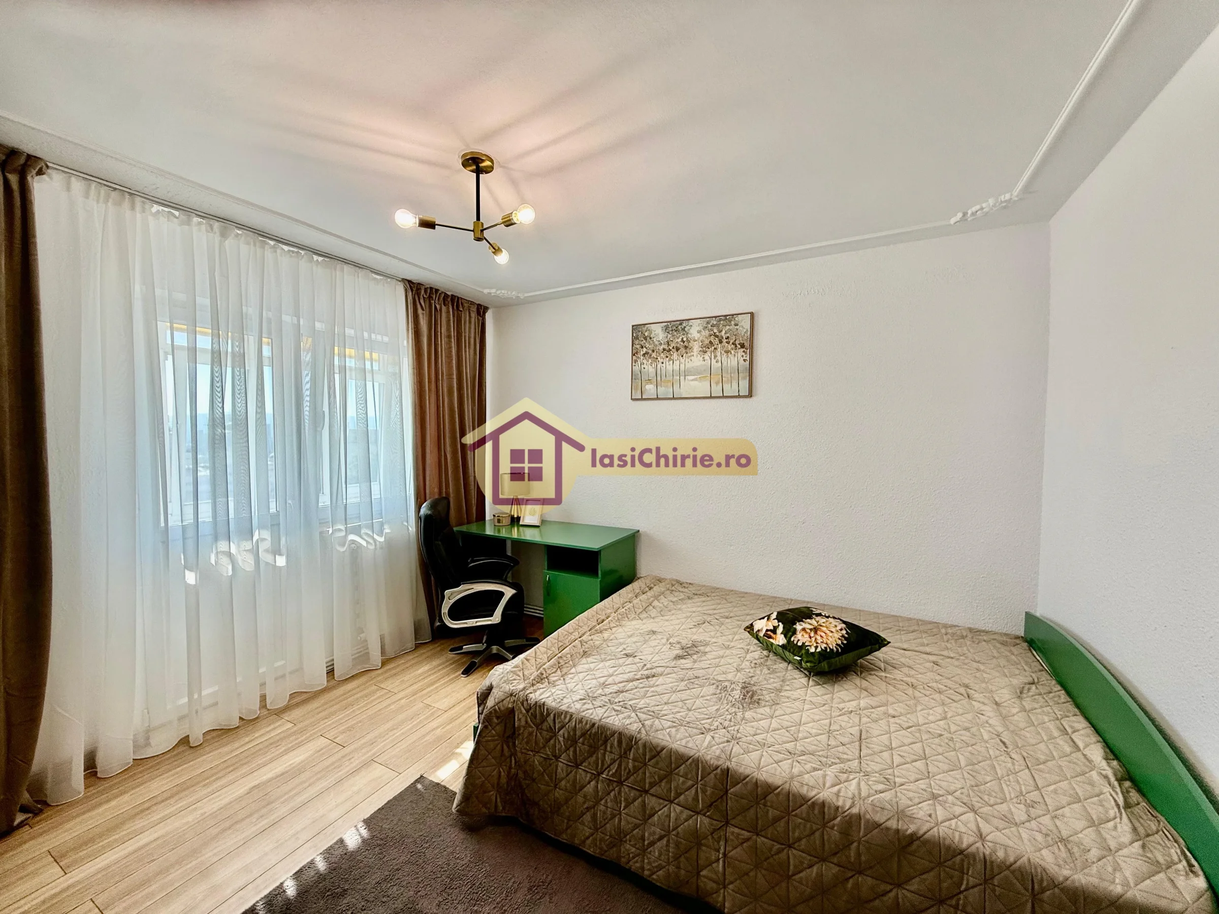 Apartament de inchiriat cu 60 camere in Iasi, zona Central - poza 2