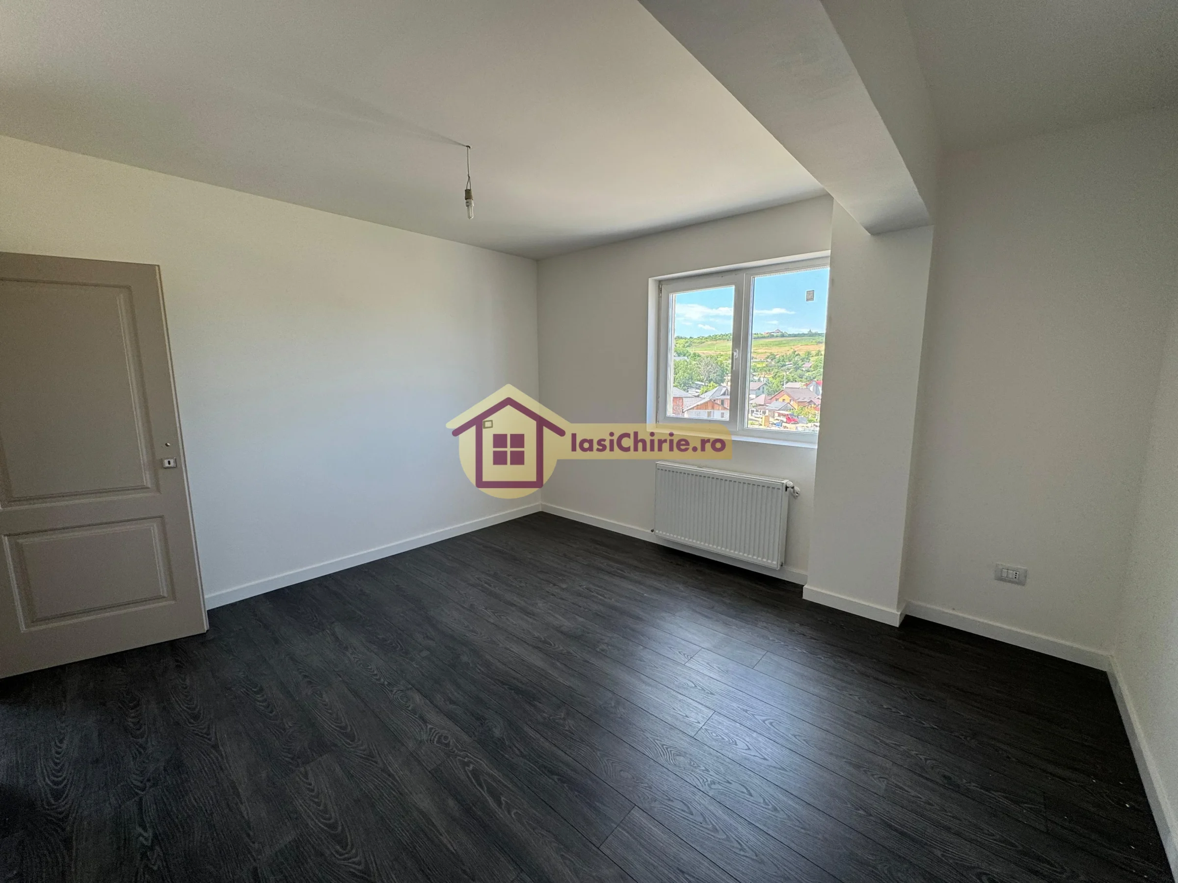 Apartament de vanzare cu 3 camere in Iasi, zona Visani - Poza 4