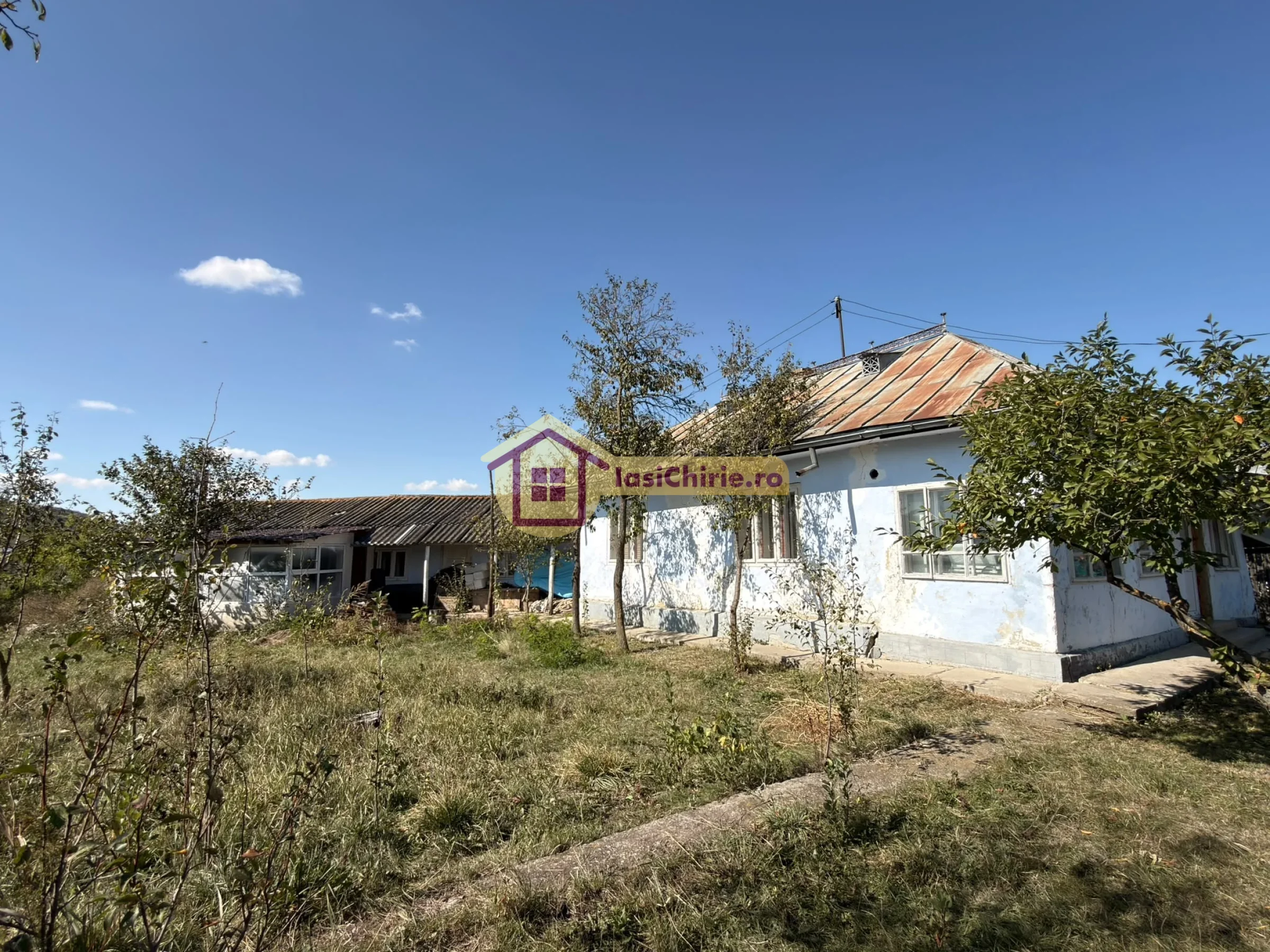 Casa de vanzare cu 3 camere in Iasi, zona Erbiceni - Poza 9
